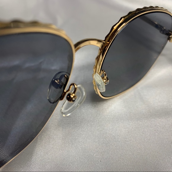 Quay Jezabelle Twist Sunglasses - Picture 5 of 6